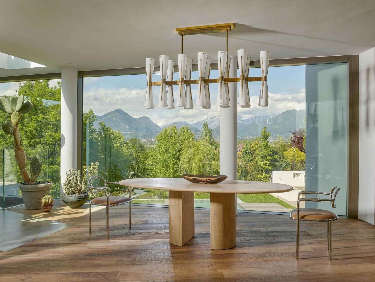 Cappellini - Esstisch Dolmen aus Marmor by Giulio Cappellini