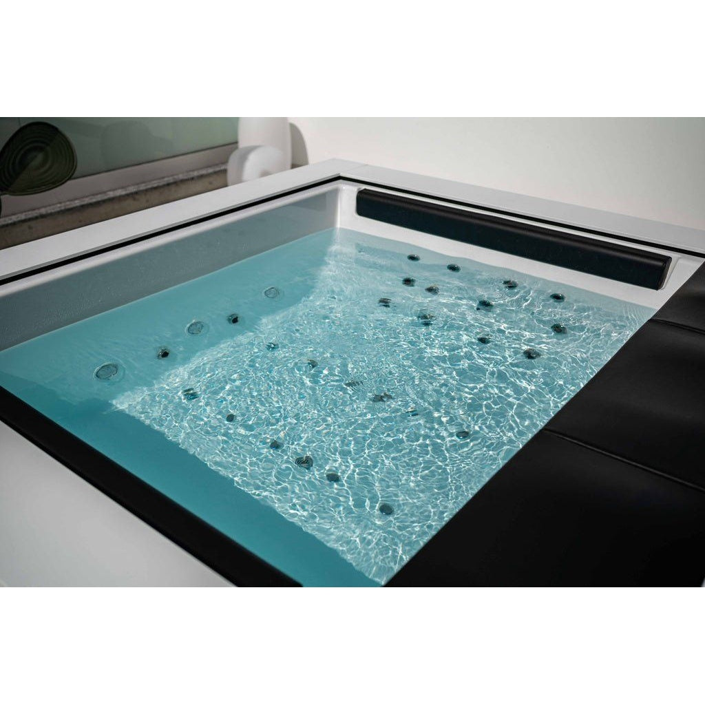 - Alpha Wellness - Whirlpool Intense Cube