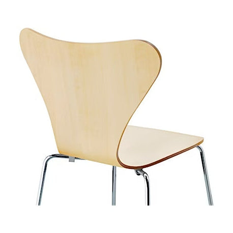 Fritz Hansen - Serie 7 3107 Stuhl Naturfurnier