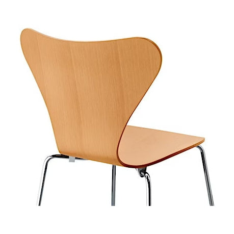 Fritz Hansen - Serie 7 3107 Stuhl Naturfurnier